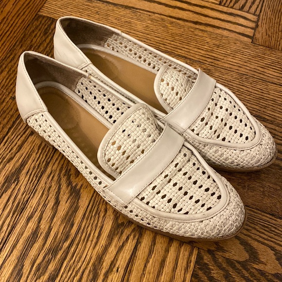 Woven leather loader - Picture 1 of 3